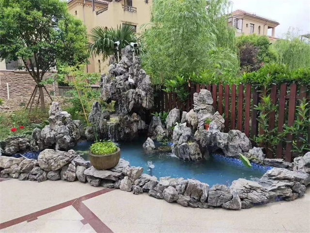 隆安庭院假山鱼池制作方法